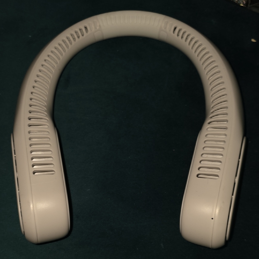 White Neck Fan